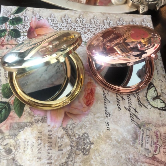 Level Up Luxury Compact Mirrors - Picture 3 of 4
